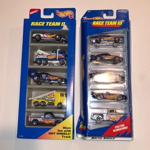 Mattel hot wheels 1997 race team ll and lll gift packs